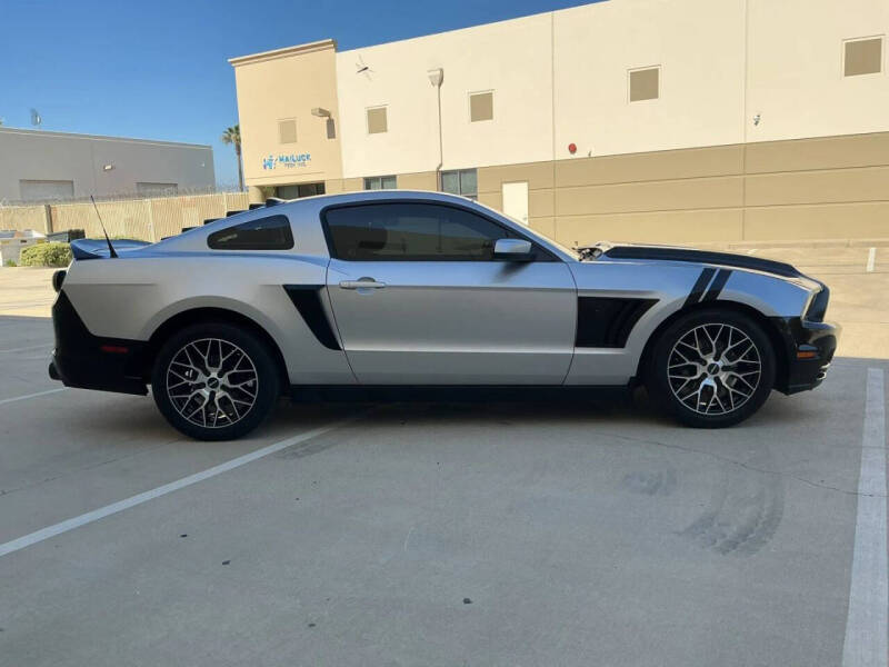2014 Ford Mustang V6