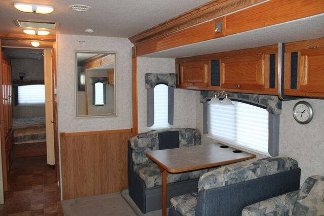2004 Chevrolet Kodiak C5500 44