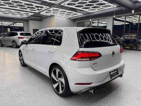 2020 Volkswagen Golf GTI SE