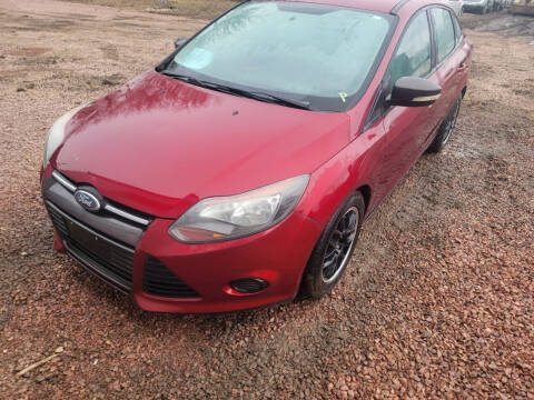 2013 Ford Focus for sale at B&M Auto Sales and Service LLP in Marion SD