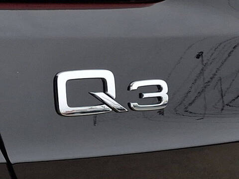 2025 Audi Q3 quattro S line Prem Plus 45 TFSI