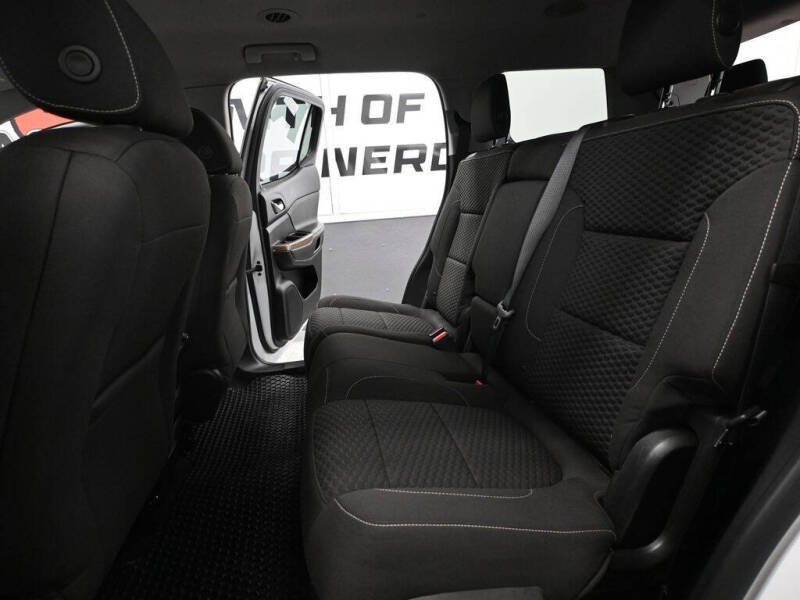 2017 GMC Acadia SLE-2