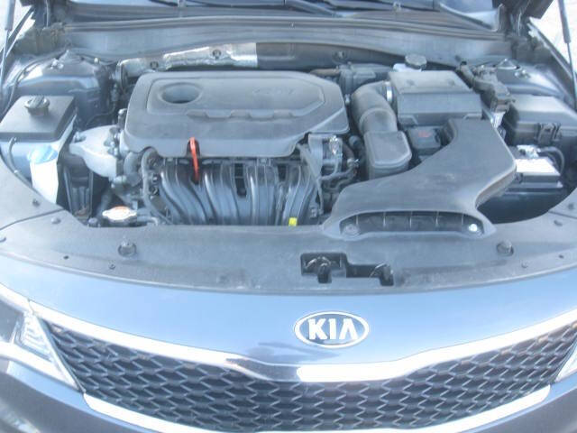 2017 Kia Optima LX photo 30