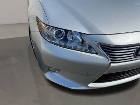 2013 Lexus ES 300h