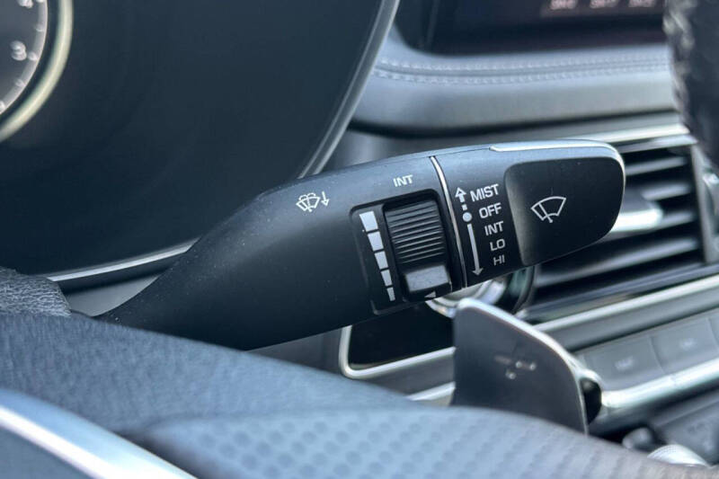 2022 Genesis G70