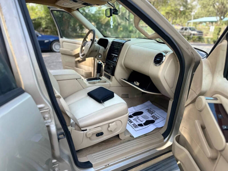 2006 Ford Explorer Limited