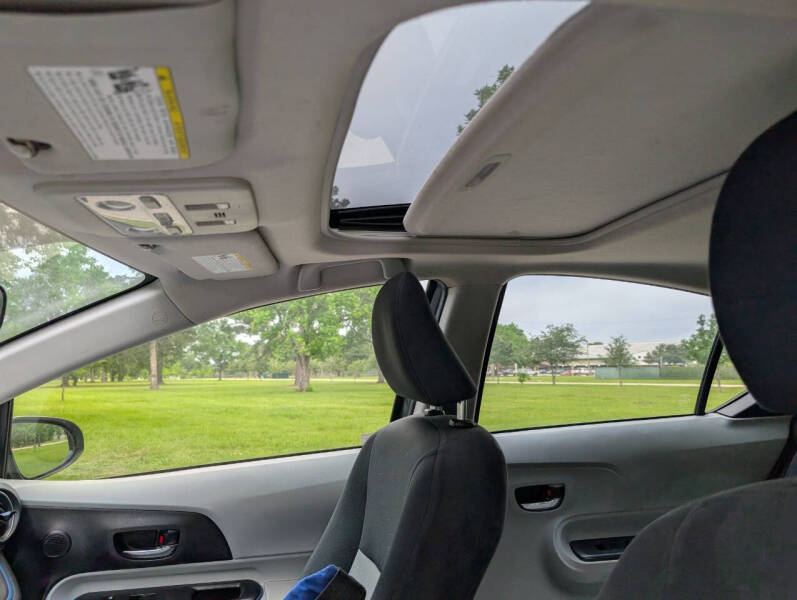 2012 Toyota Prius c One