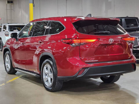 2022 Toyota Highlander LE