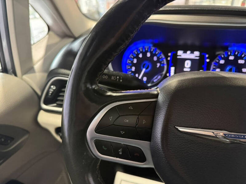 2020 Chrysler Pacifica Touring L