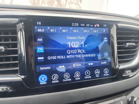 2017 Chrysler Pacifica Touring-L Plus