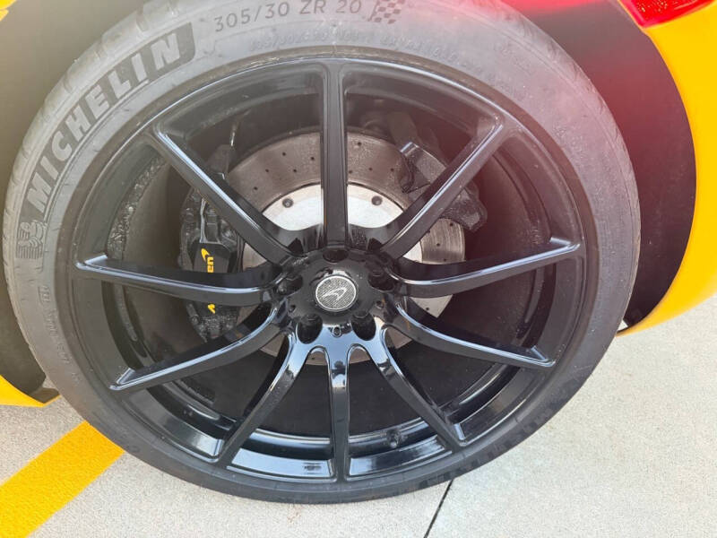 2013 McLaren MP4-12C