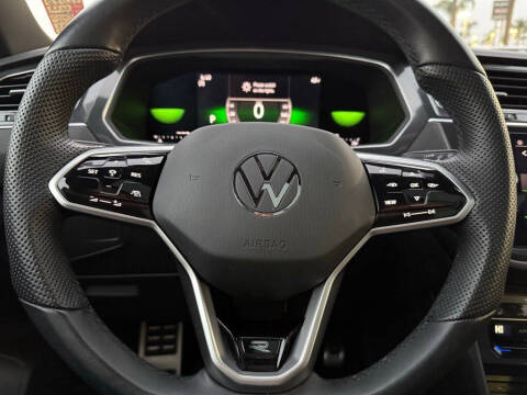 2023 Volkswagen Tiguan SE R-Line Black