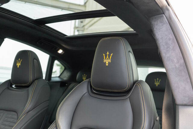 2022 Maserati Levante 13