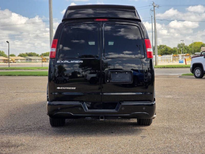 2019 Chevrolet Express 2500
