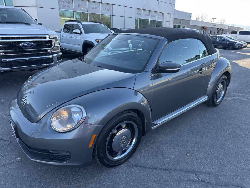 2013 Volkswagen Beetle Convertible 2.5L PZEV