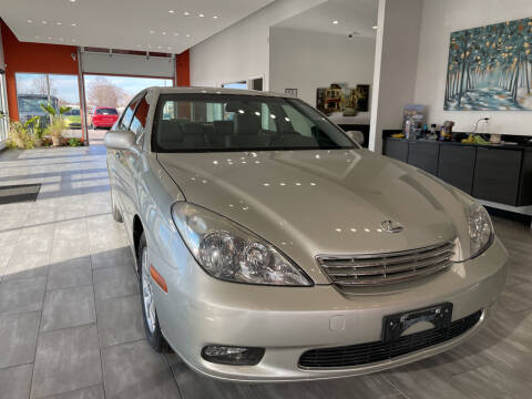 2004 Lexus ES 330 for sale at Evolution Autos in Whiteland IN