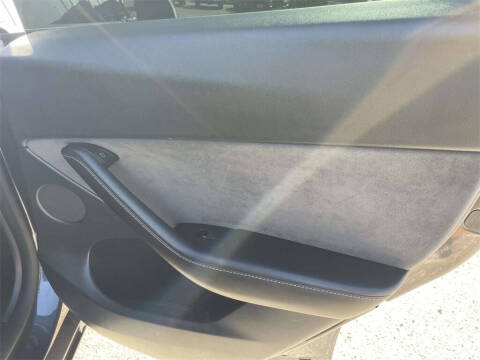 2024 Tesla Model Y Performance