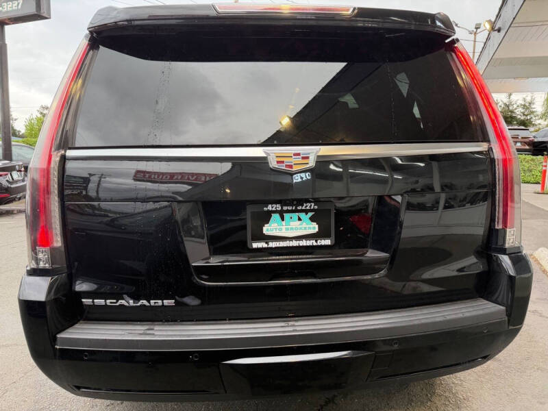 2018 Cadillac Escalade Platinum