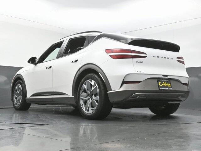 2025 Genesis GV60 Standard