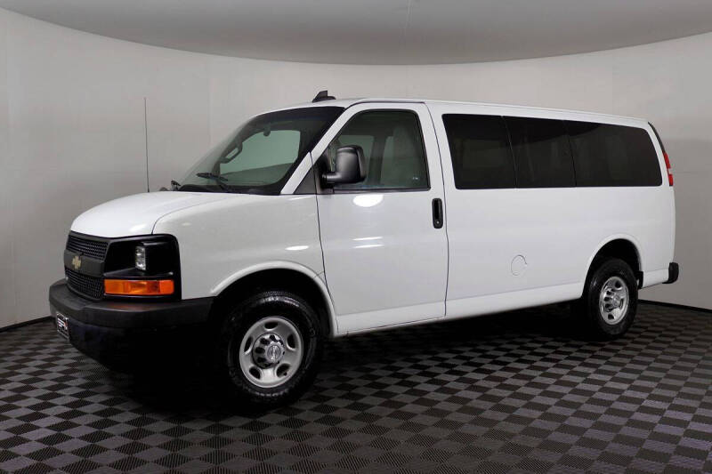 2017 Chevrolet Express LS 2500