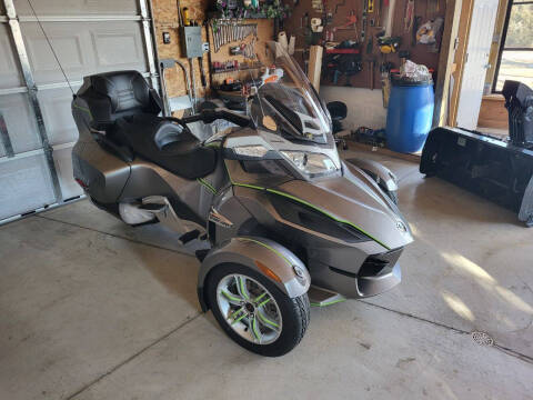 2011 Can-Am Spyder RT. for sale at LENTZ USED VEHICLES INC in Waldo WI