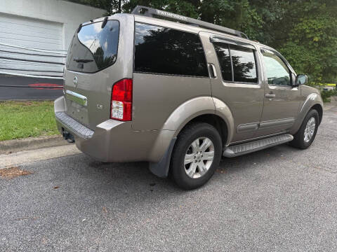 2007 Nissan Pathfinder LE