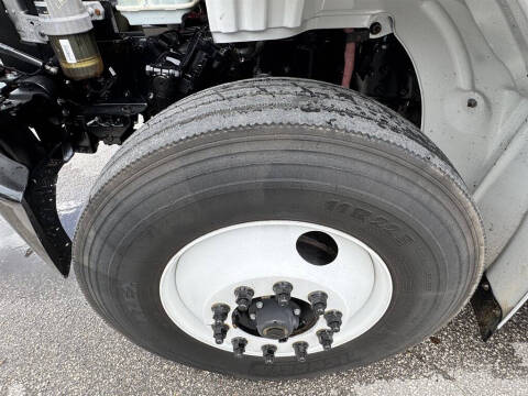 2020 Freightliner M2 106