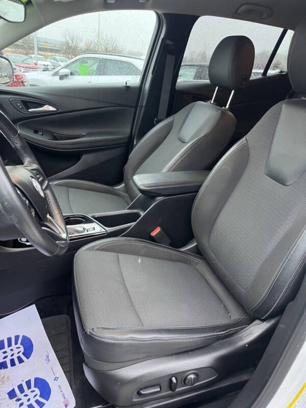 Used 2021 Buick Encore GX Select with VIN KL4MMDS29MB048337 for sale in Grand Blanc Township, MI
