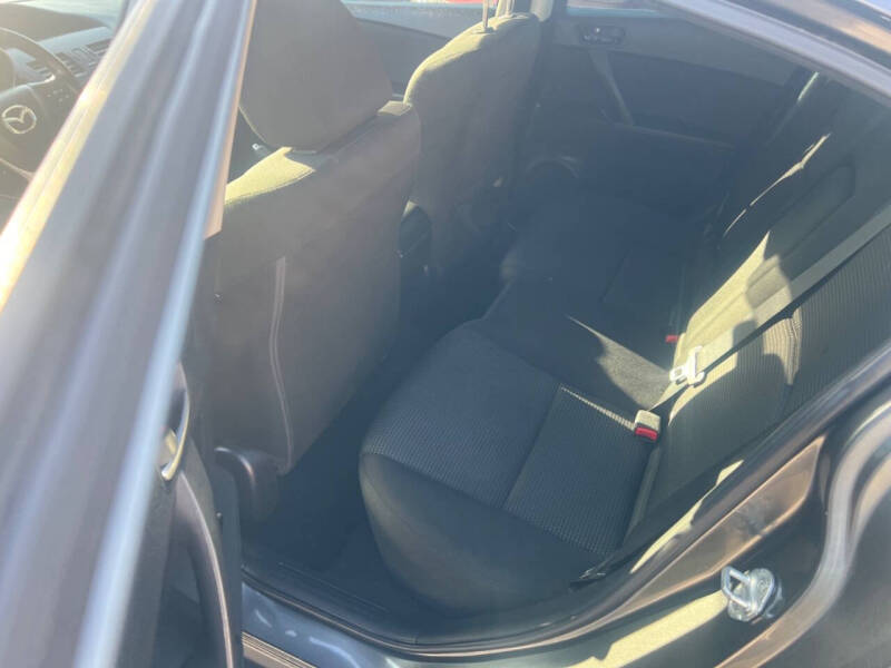 2012 Mazda MAZDA3 i Touring