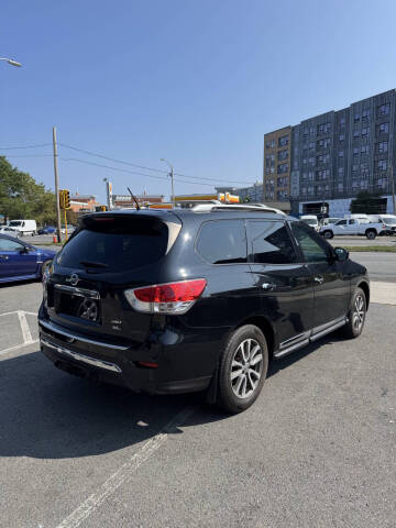 2016 Nissan Pathfinder SL