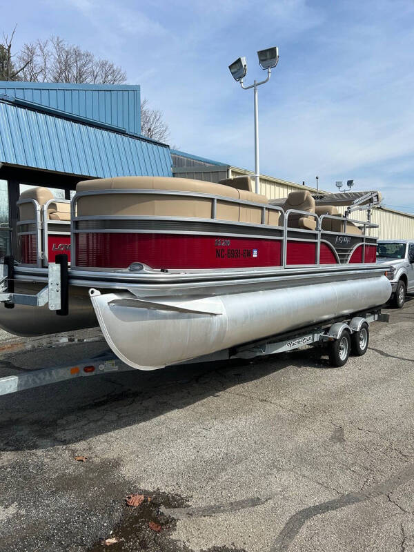 2021 Lowe Boats SS 210
