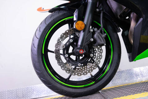 2020 Kawasaki Ninja 650 KRT Edition