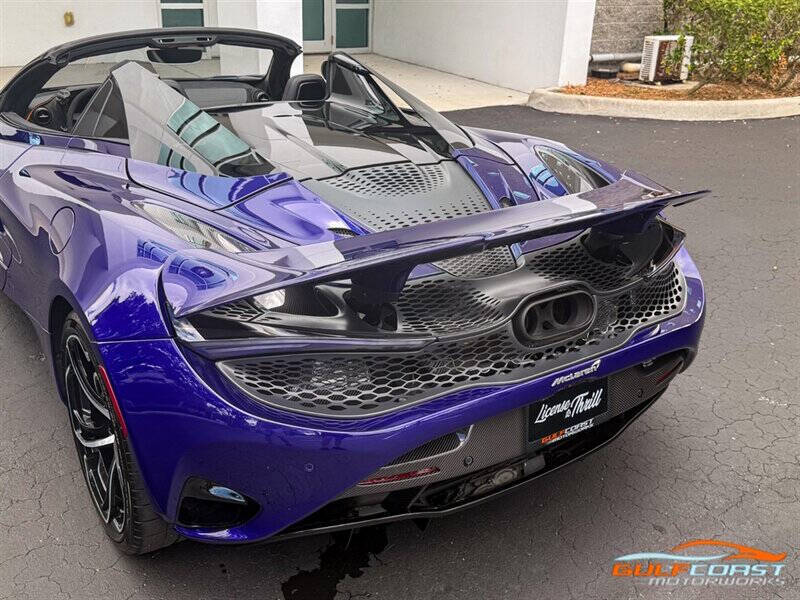 2025 McLaren 750S Spider