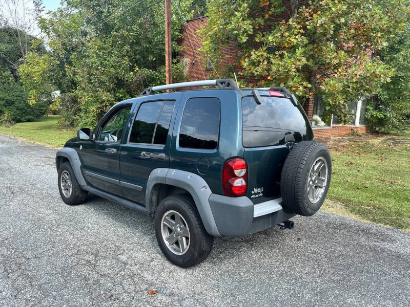 2006 Jeep Liberty null photo 3