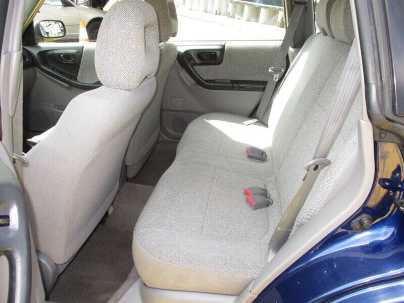 2002 Subaru Forester L