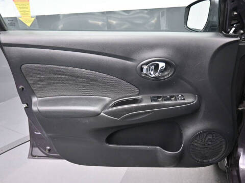 2015 Nissan Versa 1.6 SV