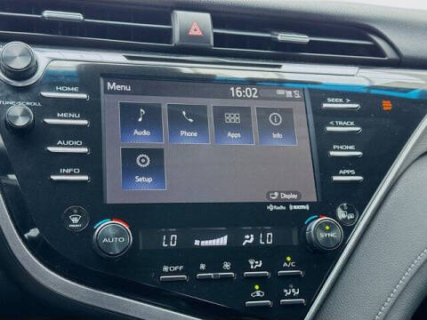 2018 Toyota Camry Hybrid SE