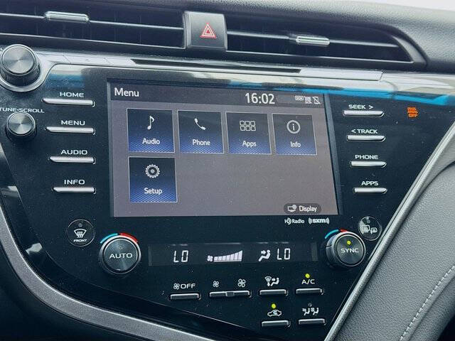 2018 Toyota Camry Hybrid SE