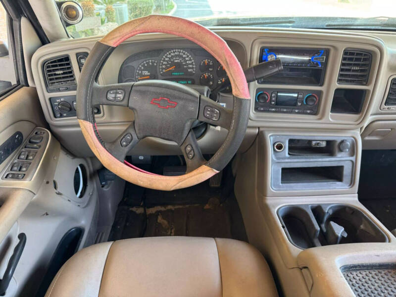 2004 Chevrolet Suburban