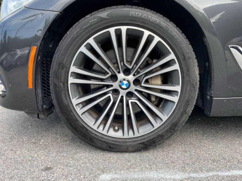 2017 BMW 5 Series 530i