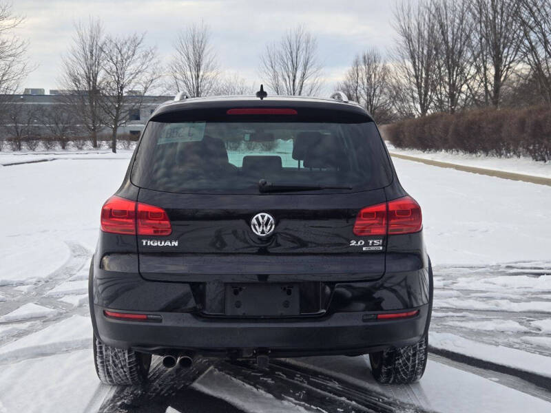 2012 Volkswagen Tiguan SEL 4Motion