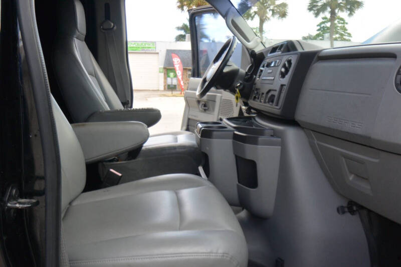 2010 Ford E-Series E-250
