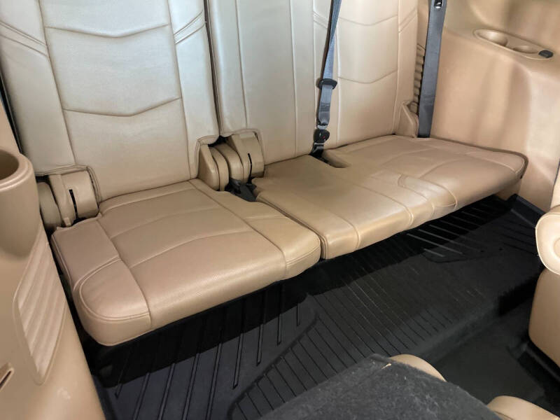 2018 Cadillac Escalade Platinum