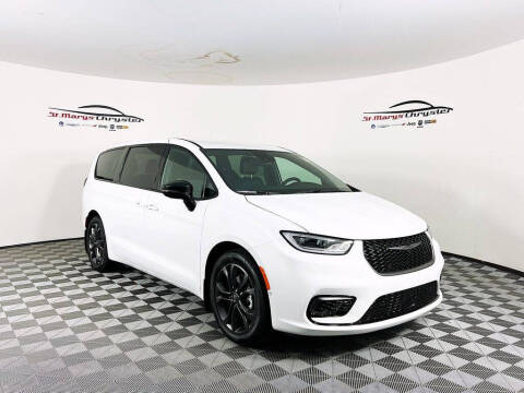 2026 Chrysler Pacifica Select