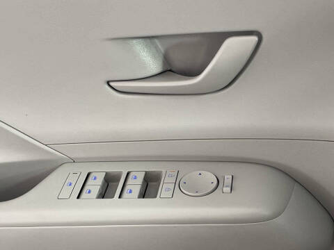 2024 Hyundai Kona Electric SEL