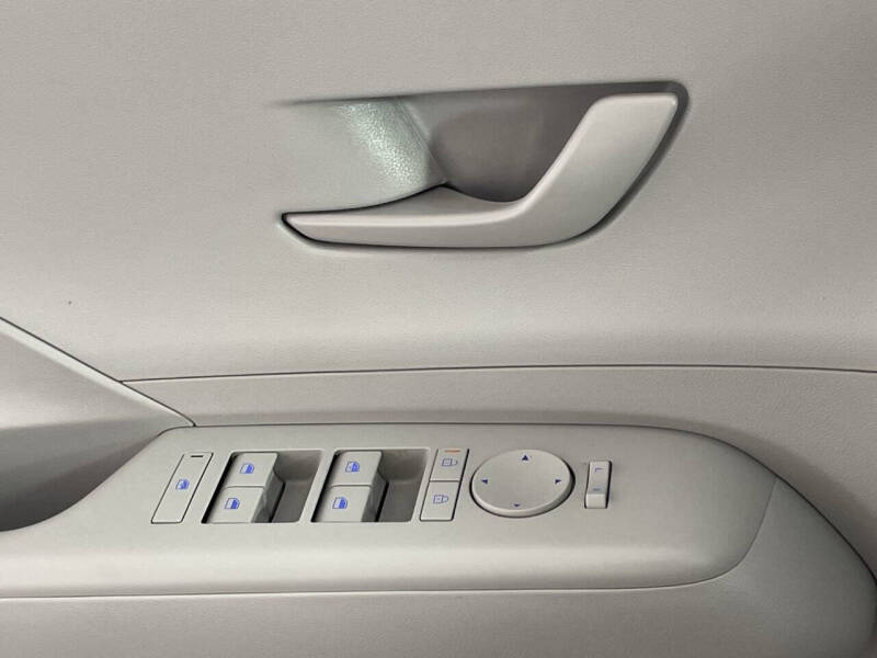 2024 Hyundai Kona Electric SEL