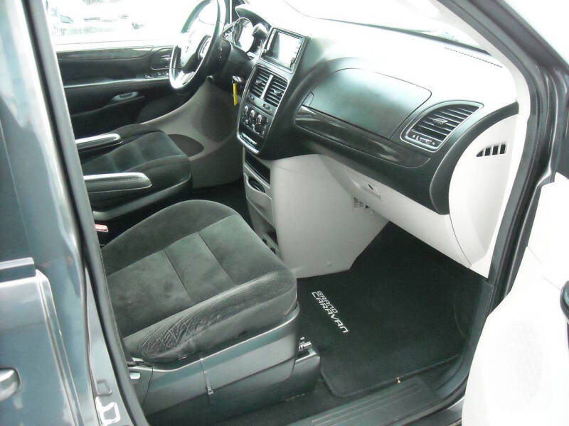 2017 Dodge Grand Caravan SE