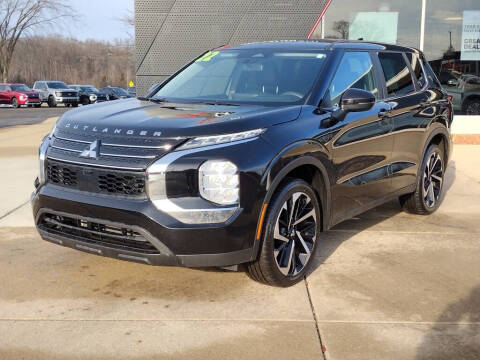 2022 Mitsubishi Outlander ES