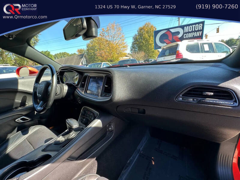 2019 Dodge Challenger SXT