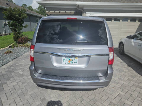 2016 Chrysler Town and Country Touring